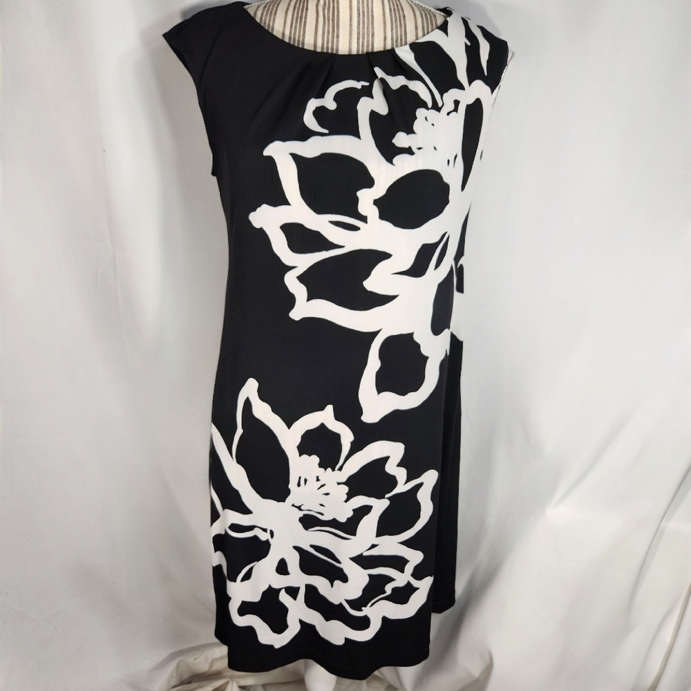London Times Black & White Floral Cap Sleeve Pleated Neckline Dress Size 4